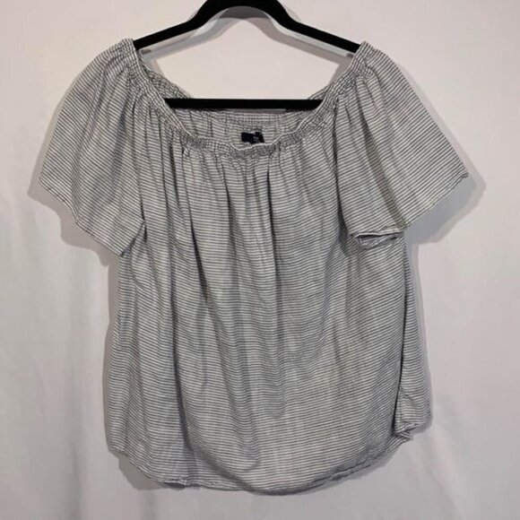 GAP Woman’s Striped Off The Shoulder Top. Can Be Worn On/off Shoulders. Medium - Picture 1 of 6